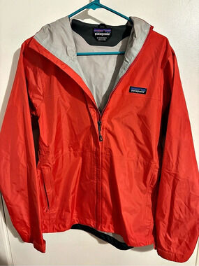 Patagonia Torrentshell 3L Jacket Women's Lightweight Hooded Jacket Size Medium